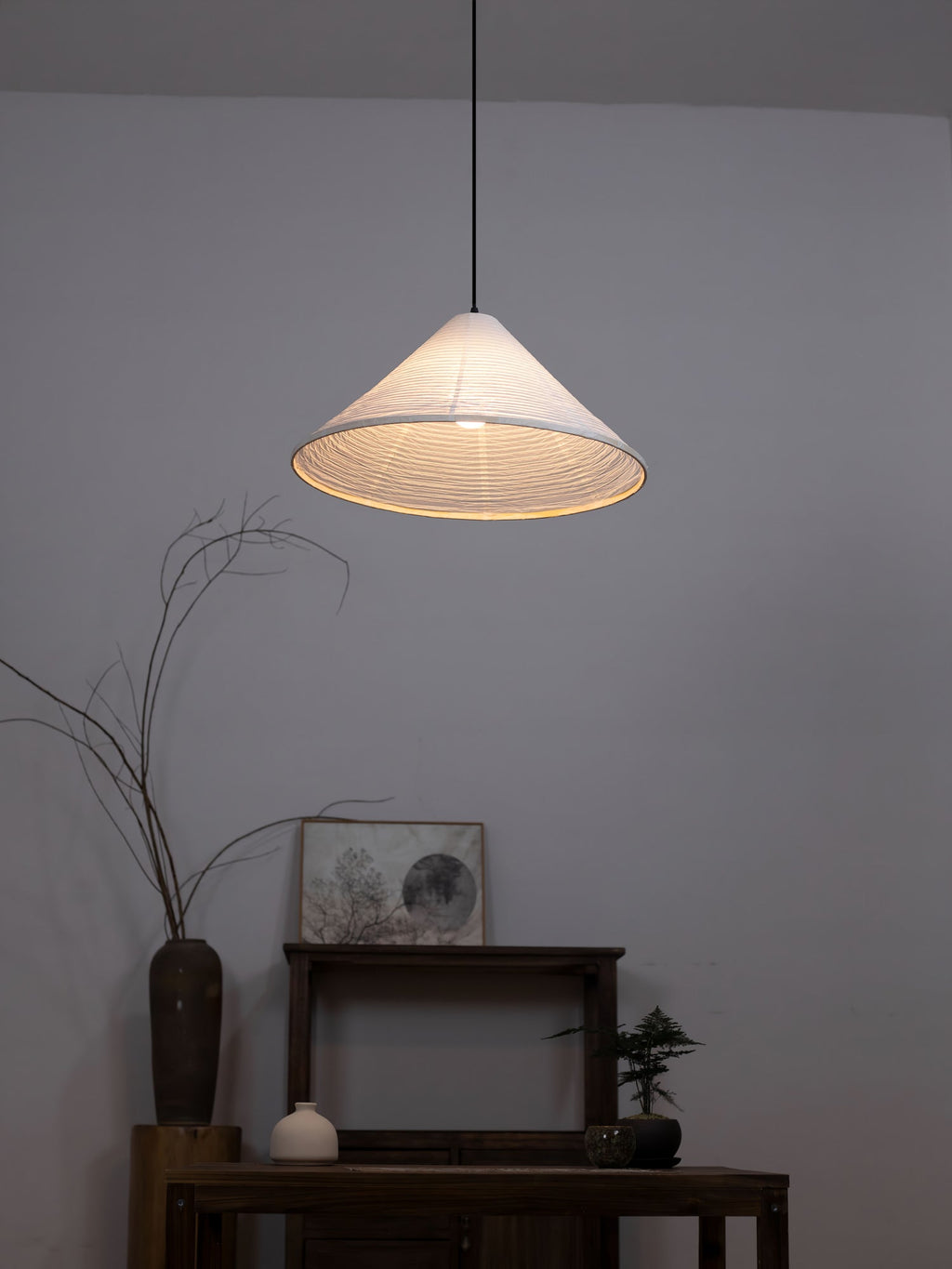 Conic Suspension Lampe Pyramidale en Papier - Neutralighting