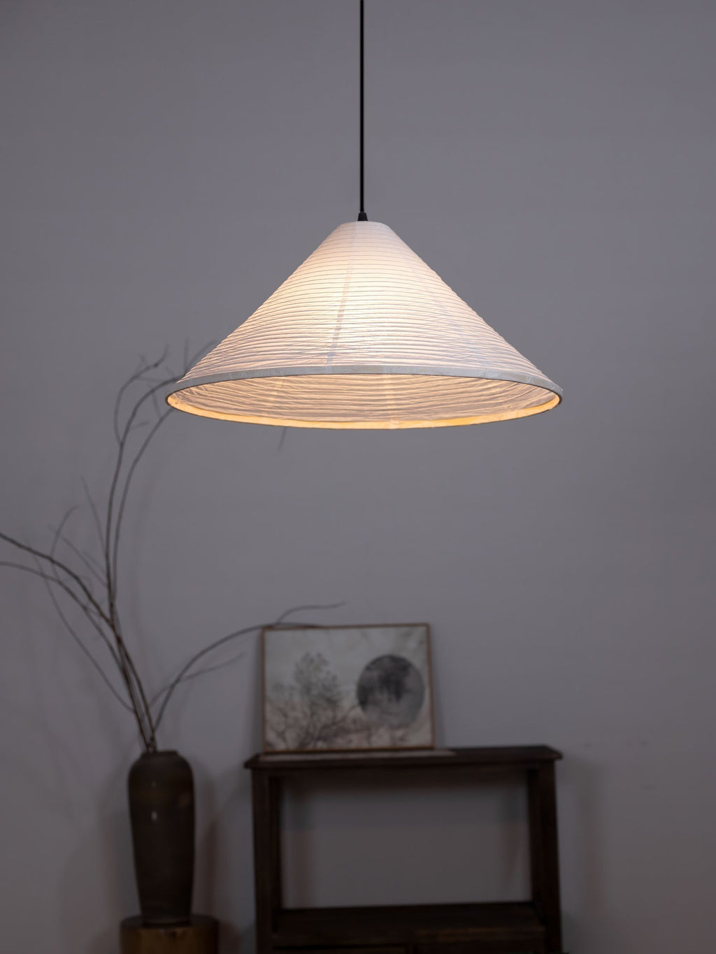 Conic Suspension Lampe Pyramidale en Papier - Neutralighting