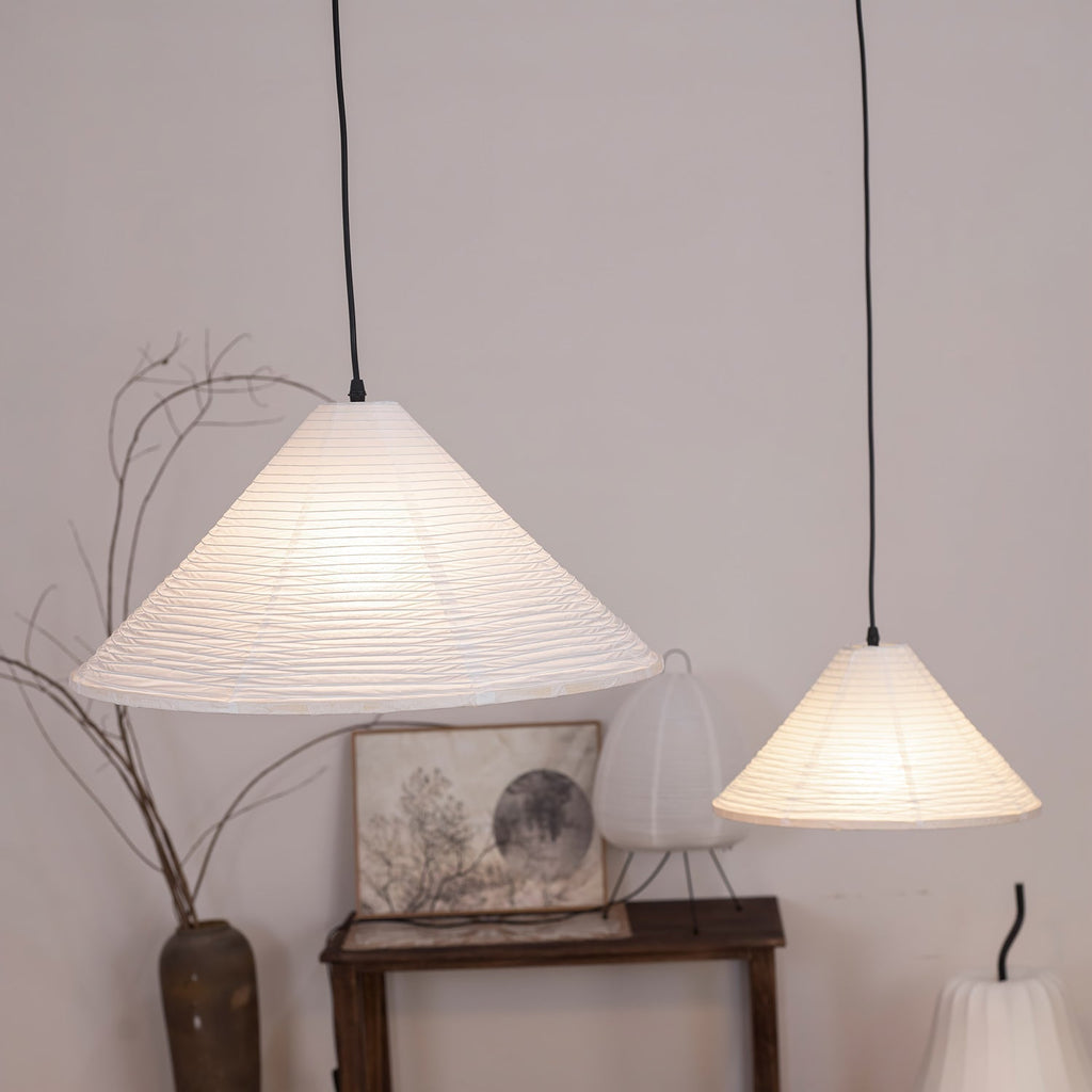 Conic Suspension Lampe Pyramidale en Papier - Neutralighting