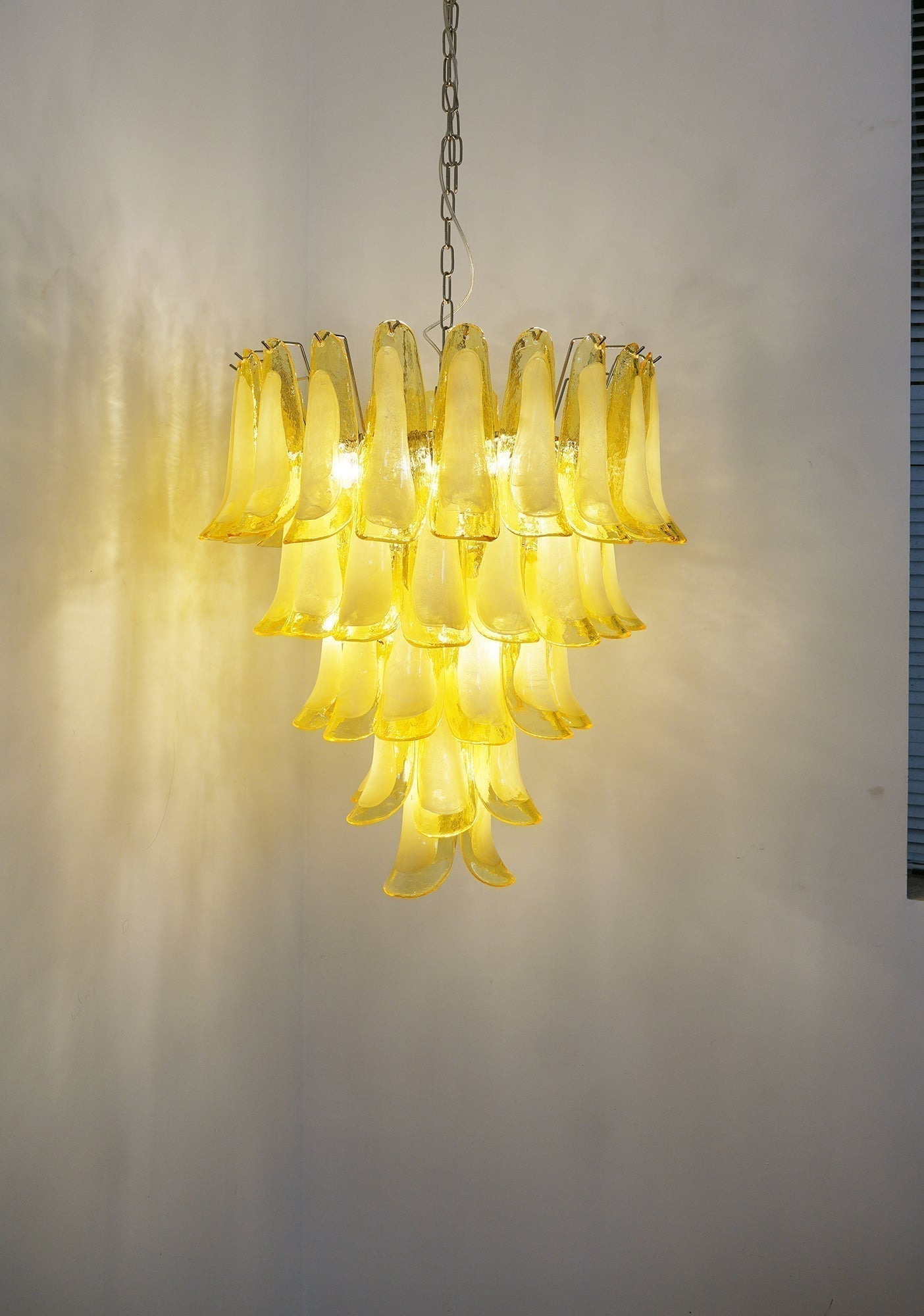 Aurora Chandelier Verre Murano Pétale Vague - Neutralighting