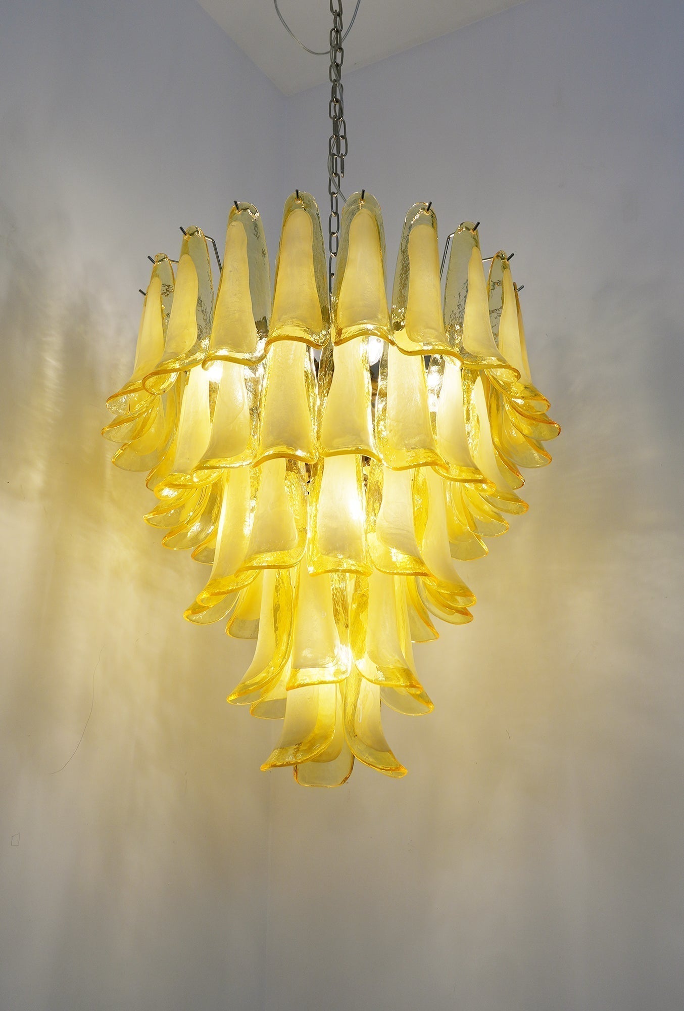 Aurora Chandelier Verre Murano Pétale Vague - Neutralighting