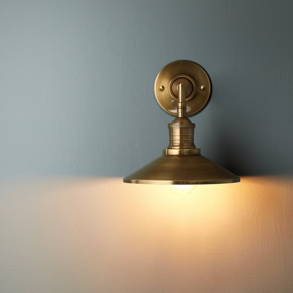 Isadora Applique Murale Intérieure en Laiton - Neutralighting
