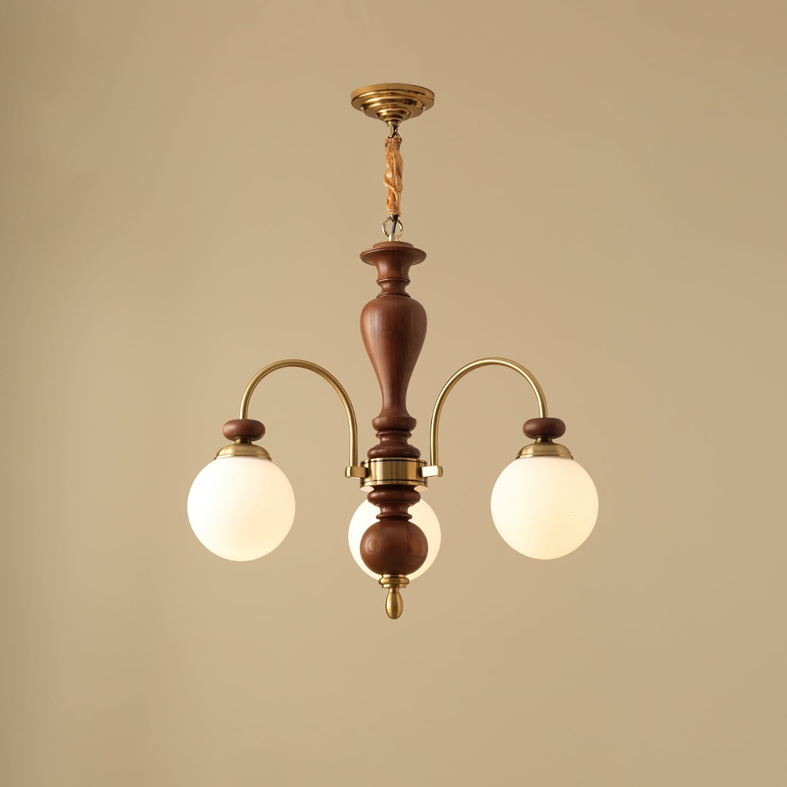 Solara Chandelier Classique en Bois et Laiton - Neutralighting