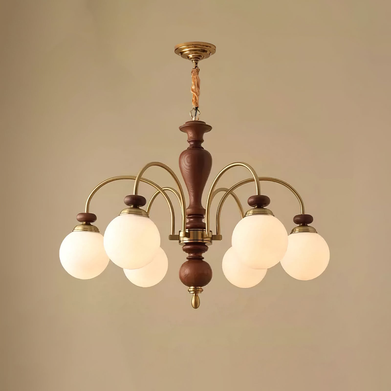 Solara Chandelier Classique en Bois et Laiton - Neutralighting