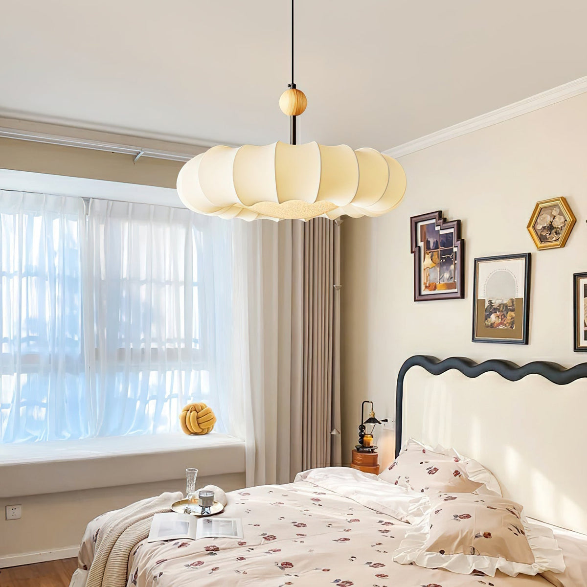 Lyvina Lampe Pendante Traditionnelle en Bois Naturel et Tissu - Neutralighting