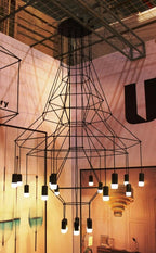 Lustra Chandelier Lignes Noir Structure Métallique LED - Neutralighting