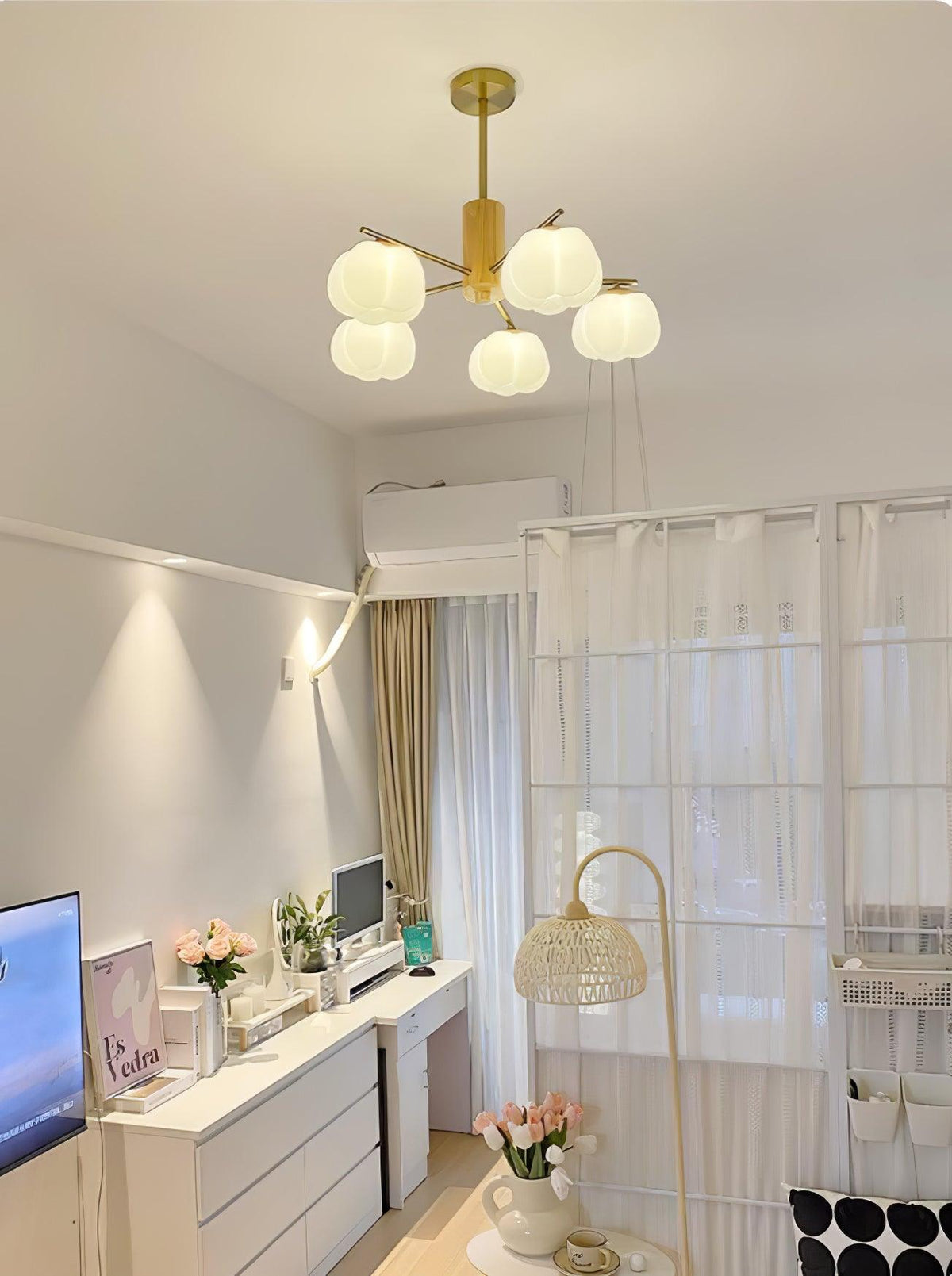 Lustra Chandelier Boules de Coton Bois Doré PE - Neutralighting