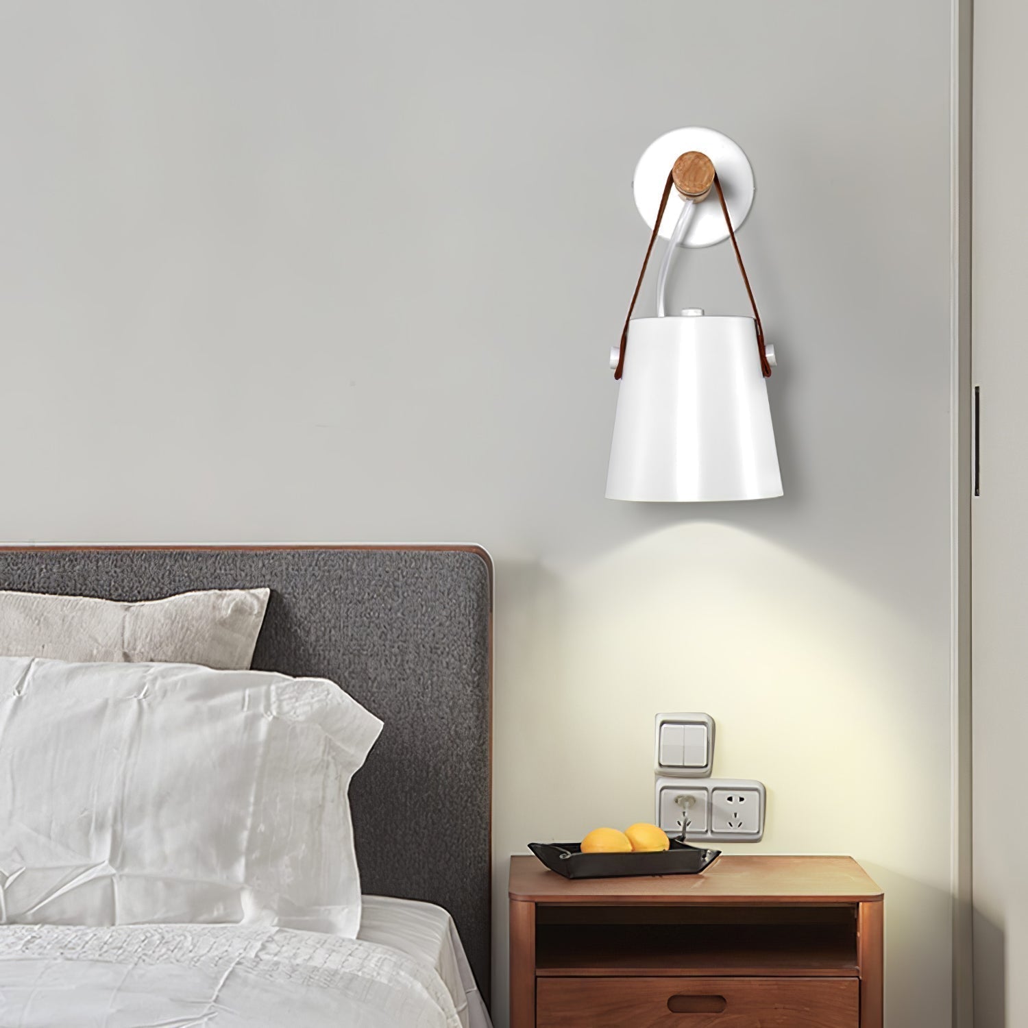 Solarese Applique en bois et cuir - Neutralighting