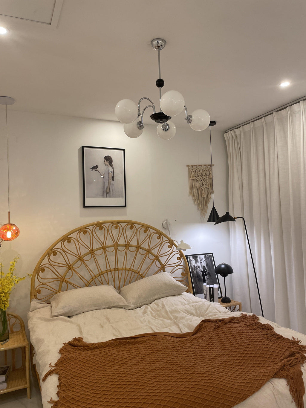 Lustra Chandelier Cadre en Tige et Blanc - Neutralighting