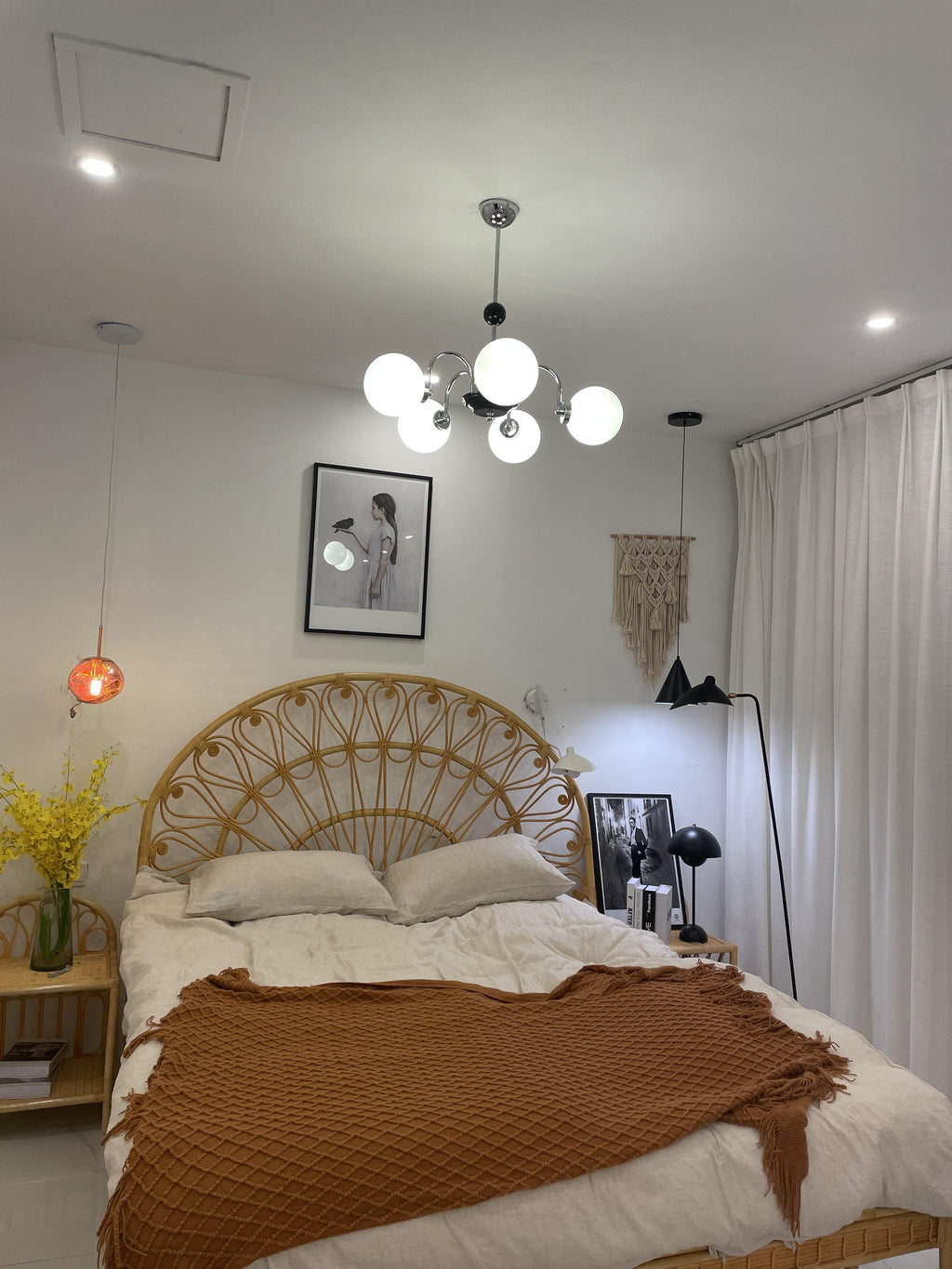 Lustra Chandelier Cadre en Tige et Blanc - Neutralighting