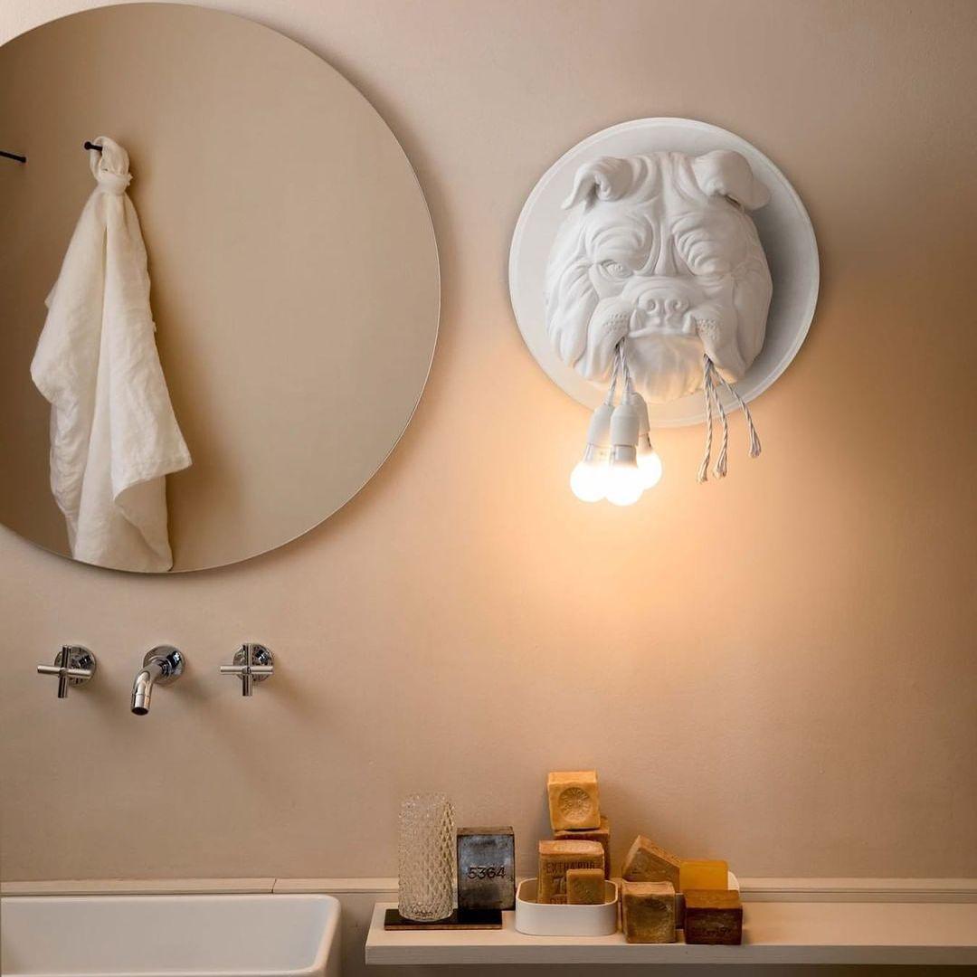 Lustra Applique Murale Sculpture Bulldog Fantaisiste - Neutralighting