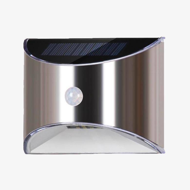Applique murale — Extérieur solaire à LED chromée arrondie (lot de 2)