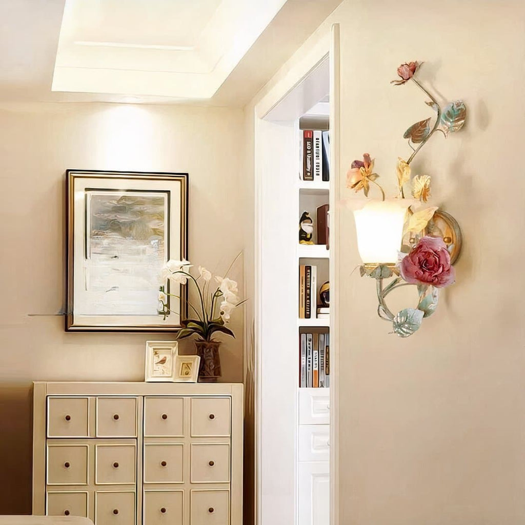 Applique murale en fer forgé en forme de fleur romantique – Évarine Sillage