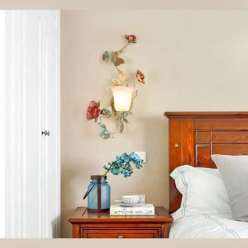 Applique murale en fer forgé en forme de fleur romantique – Évarine Sillage