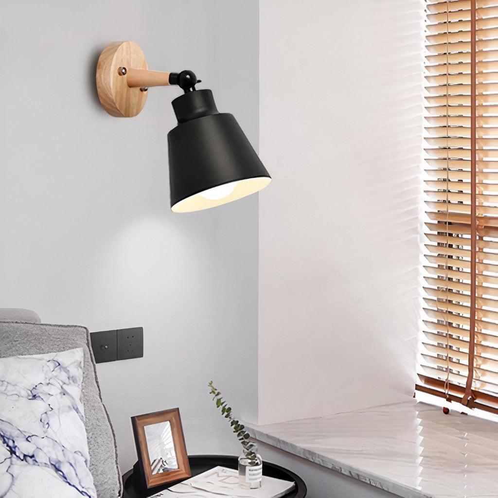 Applique murale — Filaire en bois style nordique