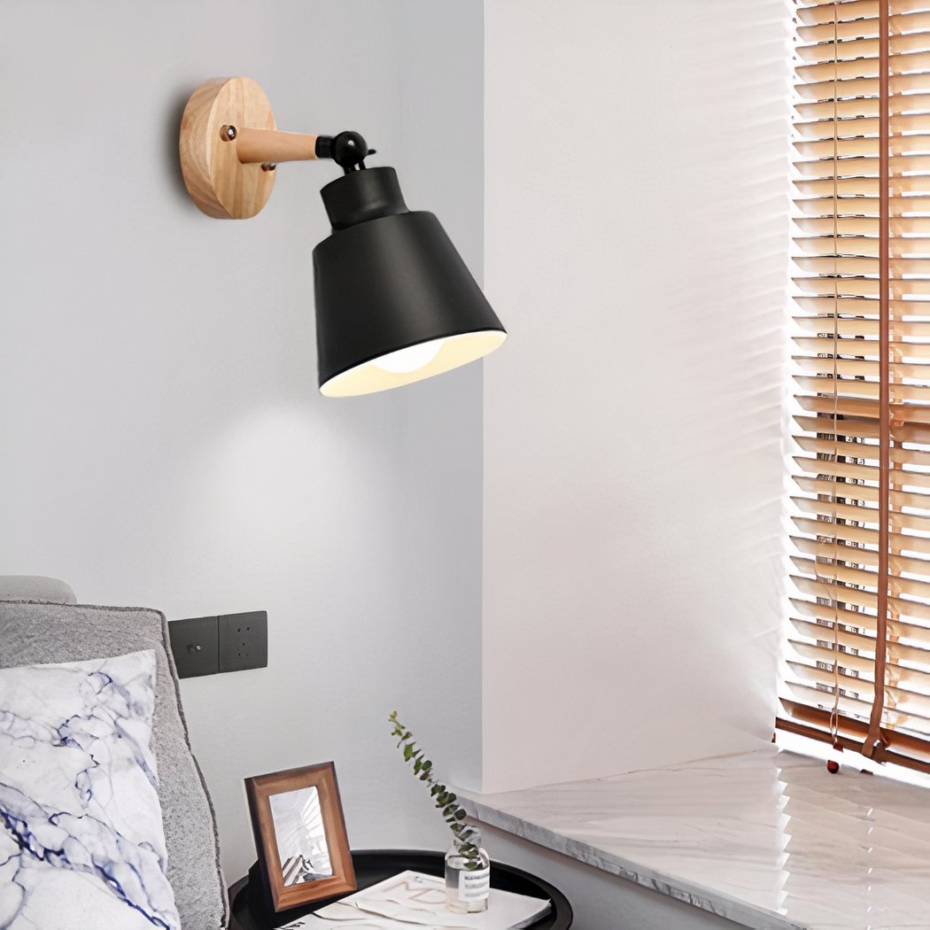 Applique murale — Filaire en bois style nordique