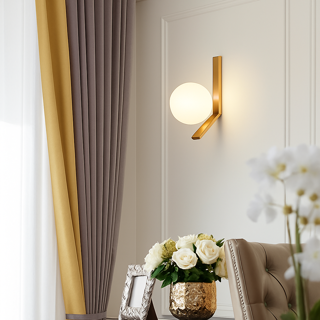 Applique murale à led design minimaliste en verre pour intérieur Bérénice Saison - Une Présence Sobre et Élégante