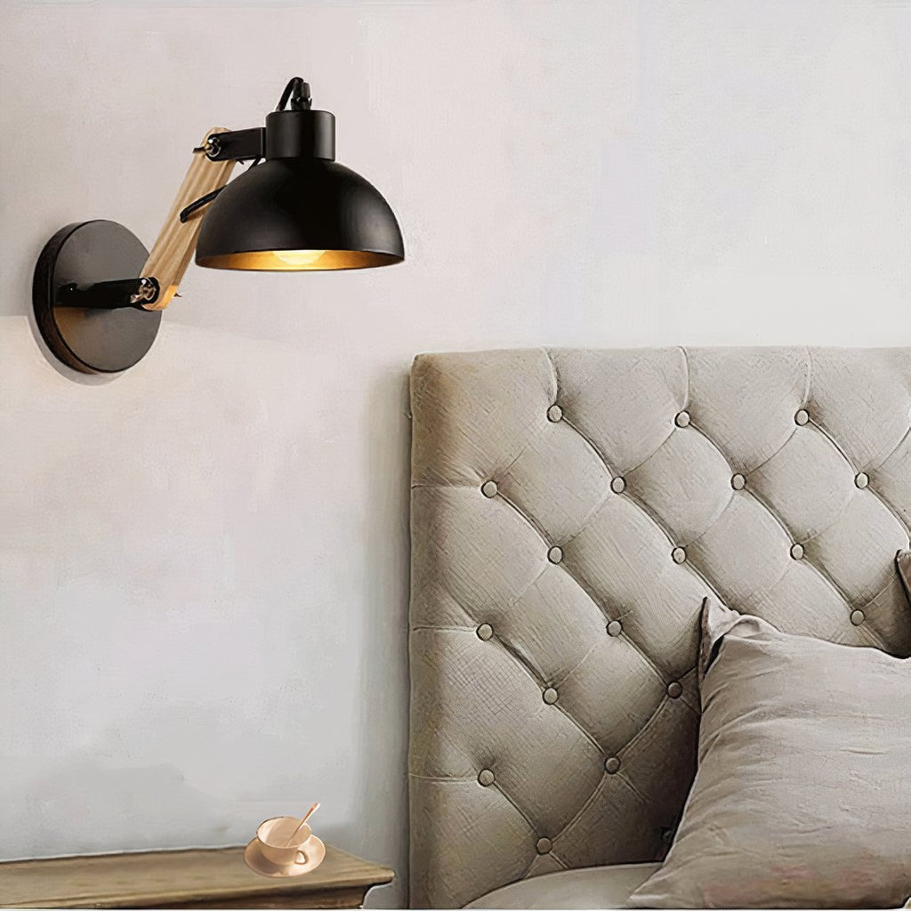 Applique murale — Liseuse LED ajustable en bois et métal