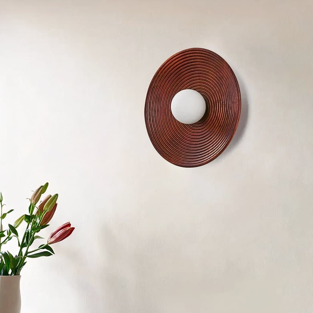 Applique murale ronde en bois dans le style bohème – Évarine Courbe