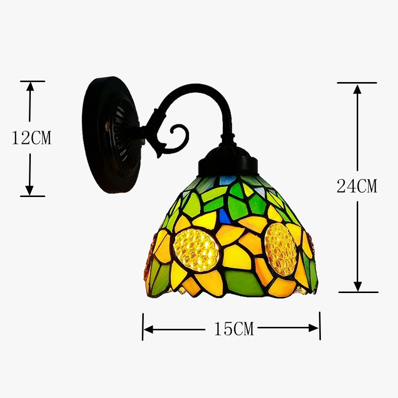 Applique murale tiffany vitrail tournesol pour éclairage intérieur Césarine Éclaircie en Verre - Une Présence de Verre Élégante