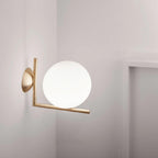 Joanna Applique Murale Moderne Minimaliste en Verre Soufflé Opale - Neutralighting