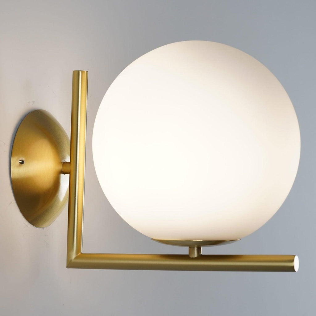 Joanna Applique Murale Moderne Minimaliste en Verre Soufflé Opale - Neutralighting