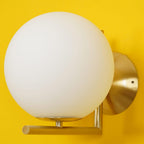 Joanna Applique Murale Moderne Minimaliste en Verre Soufflé Opale - Neutralighting