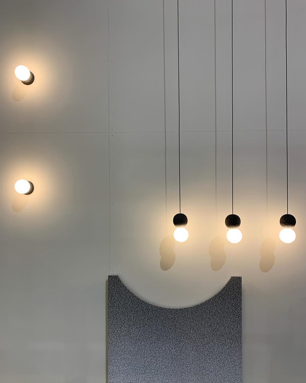 Lustra Applique Murale Béton Verre Opale - Neutralighting
