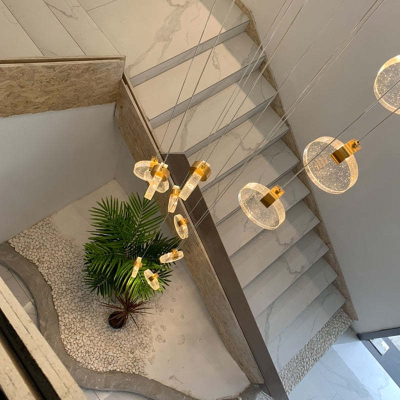 Kristy Suspension Ronde Nordique, Métal/Cristal, Doré, Escalier/Salon - Neutralighting