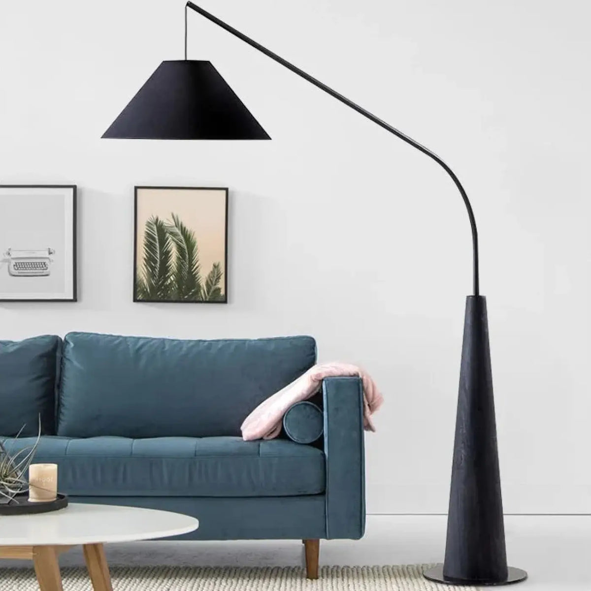 Lampadaire en bois arque avec abat jour au style scandinave chic – Néolys Arabesque