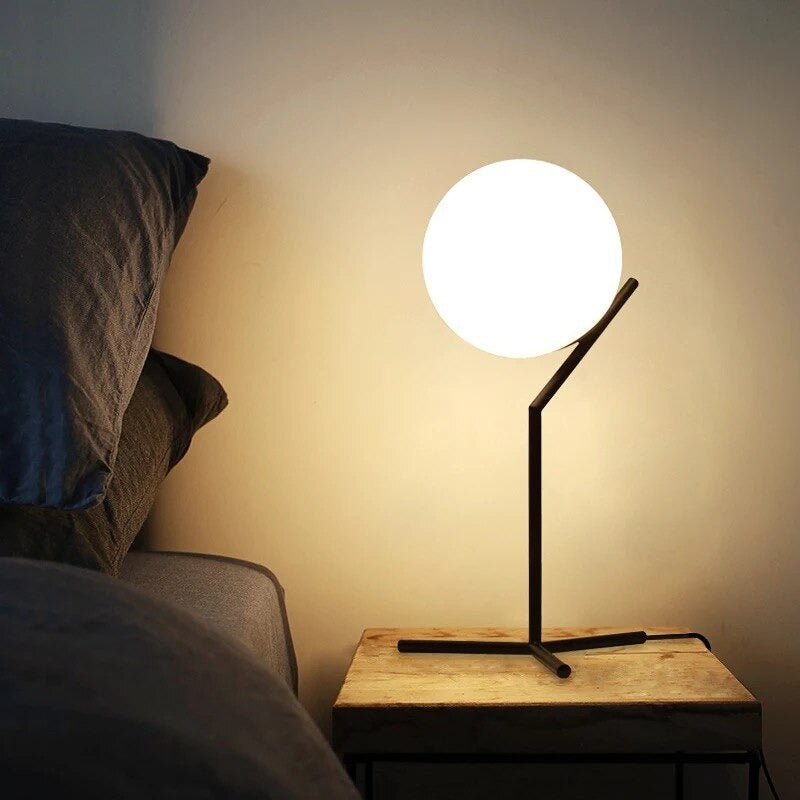 Lampe Boule à Poser Design