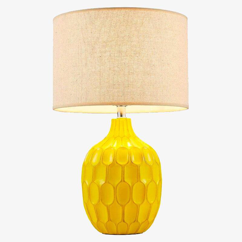 Lampe de chevet jaune avec abat-jour tissu Hotel