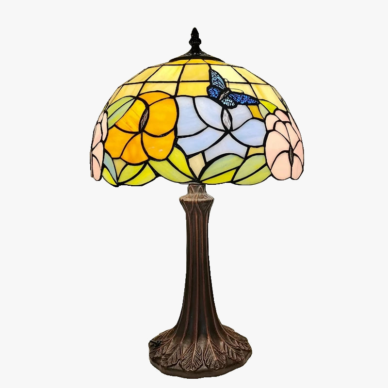Lampe de table papillon style tiffany pour décoration et cadeau Hermine Césure en Verre - Une Présence de Verre Élégante
