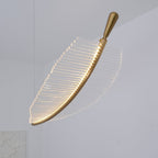 Lustra Chandelier Leaf Acrylic Gold Elegant Modern - Neutralighting