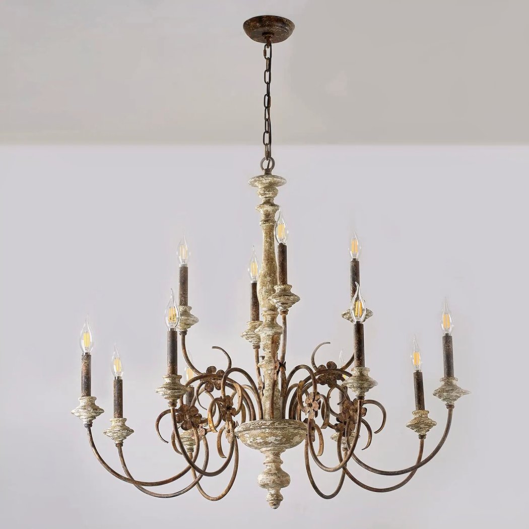 Lustre — En laiton et bois style chandelier à bougies