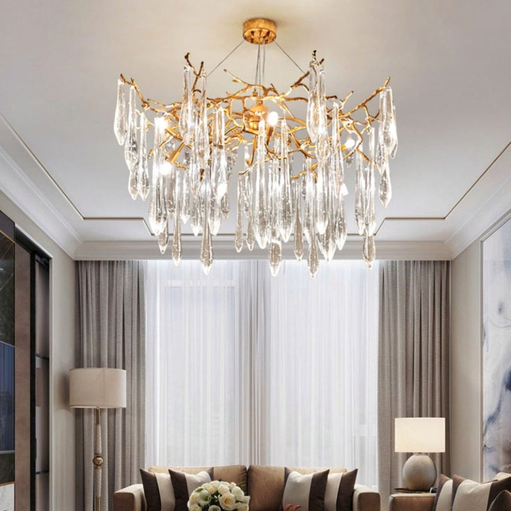 Lustre — Goutte d’eau dorée en cristal au design moderne