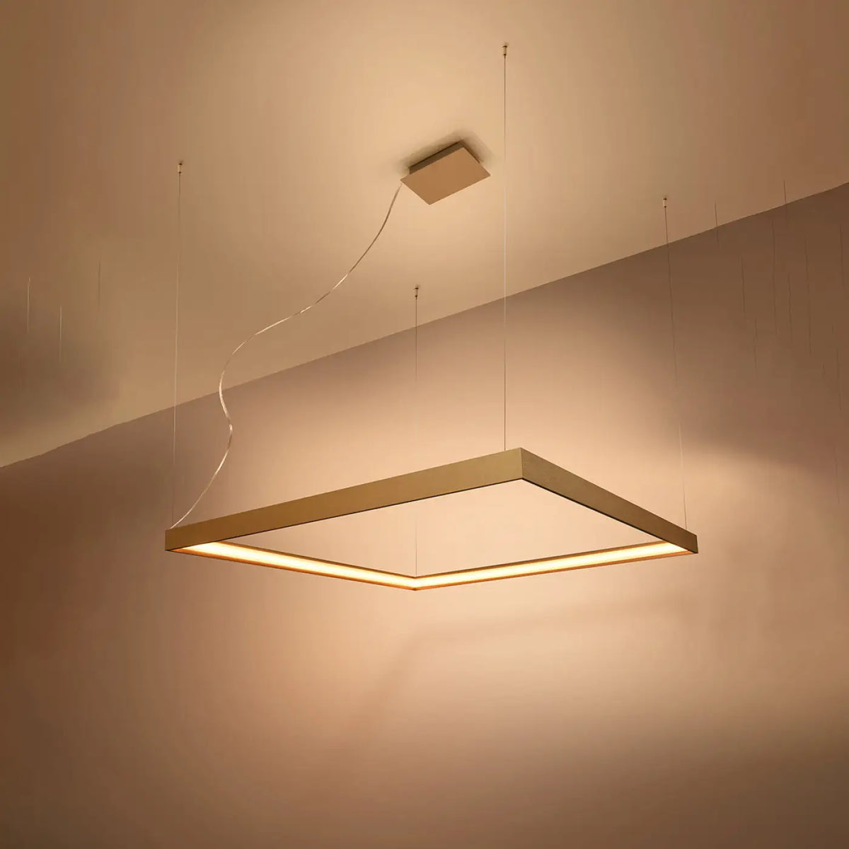 Lustre Nelya