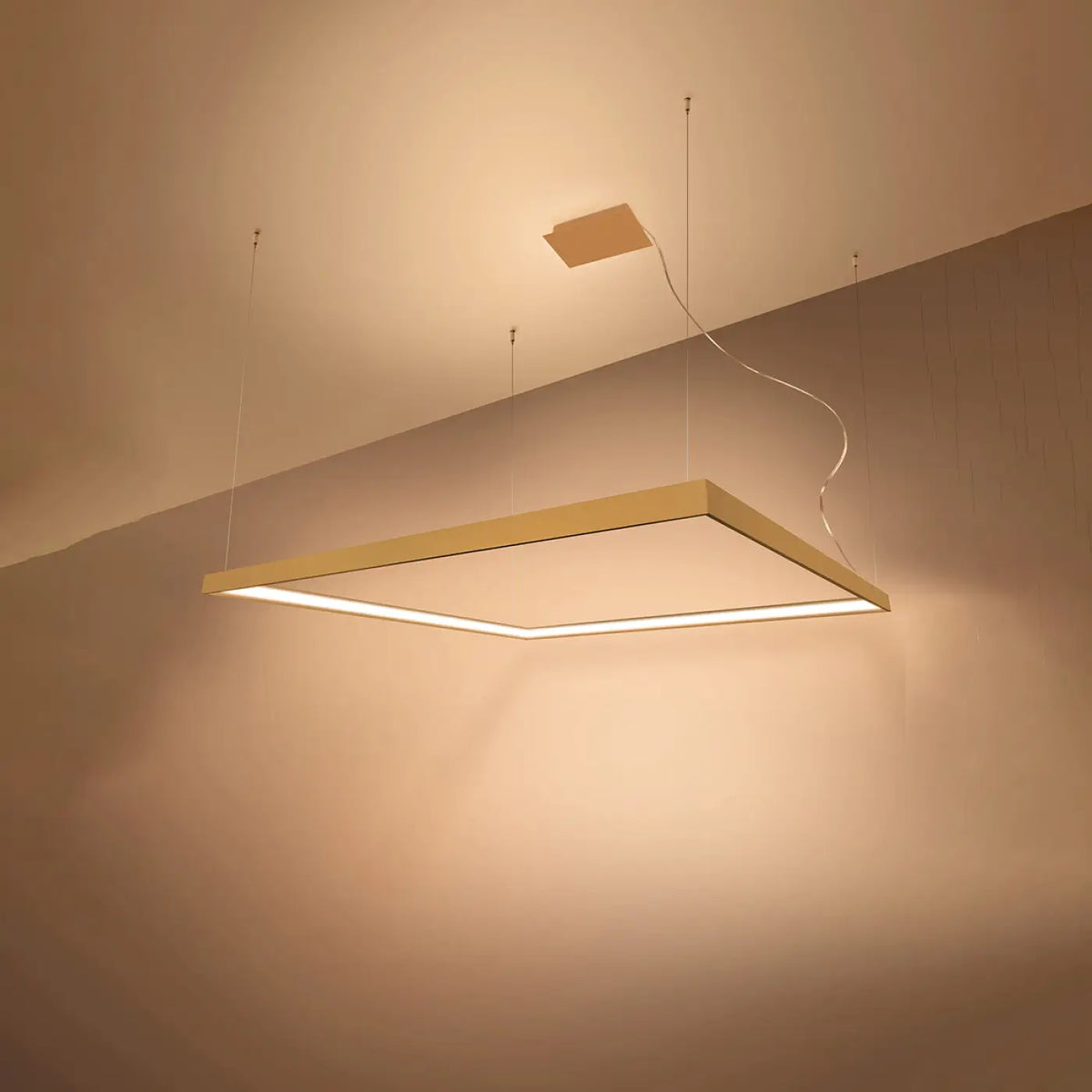 Lustre Nelya