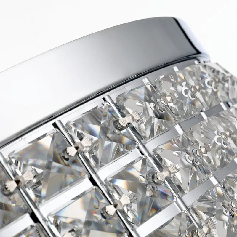 Plafonnier en cristal design moderne pour intérieur élégant Lucine Rêverie - Reflets Étincelants & Décor Élégant