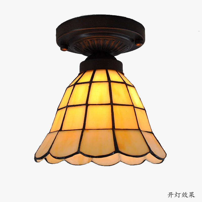 Plafonnier — Rétro en verre tiffany pour intérieur élégant