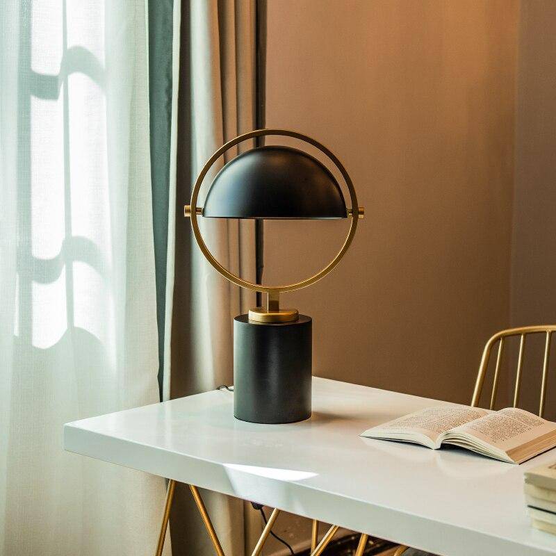 Lampe à poser design à LED en métal noir avec cercle doré Décor