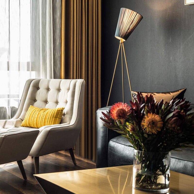 Lampadaire — Design LED en fer tripode Creative