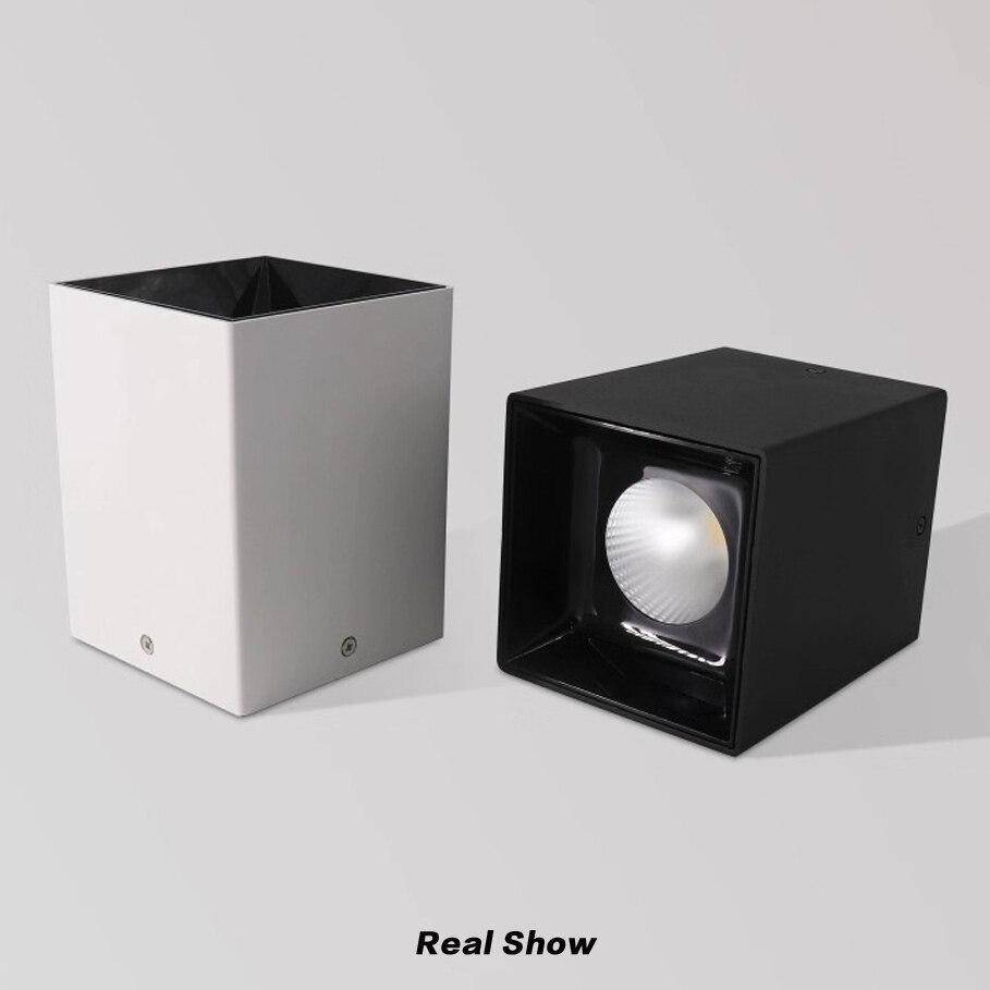 Spot moderne LED en cube noir ou blanc Théodore Confluence - Une Note Actuelle dans le Décor