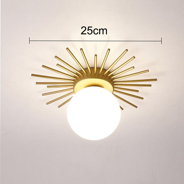 Plafonnier — Moderne LED avec soleil métallique et globe Sana