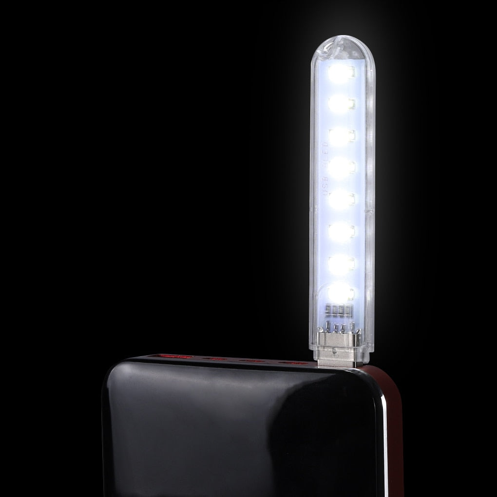 Lampe de lecture Mini USB Célestin Sérénade - Un Éclairage Dédié à la Lecture