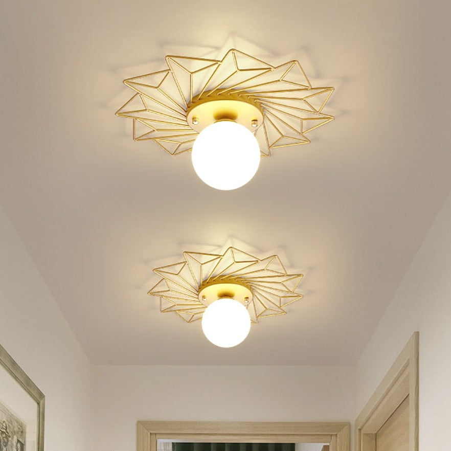 Plafonnier — Moderne LED avec soleil métallique et globe Sana