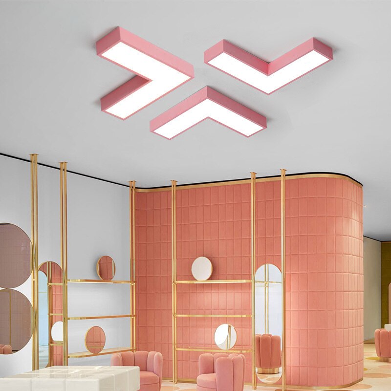 Plafonnier design LED angle droit Arrow Césarine Auréole en Métal - Lignes Dessinées & Décor Raffiné