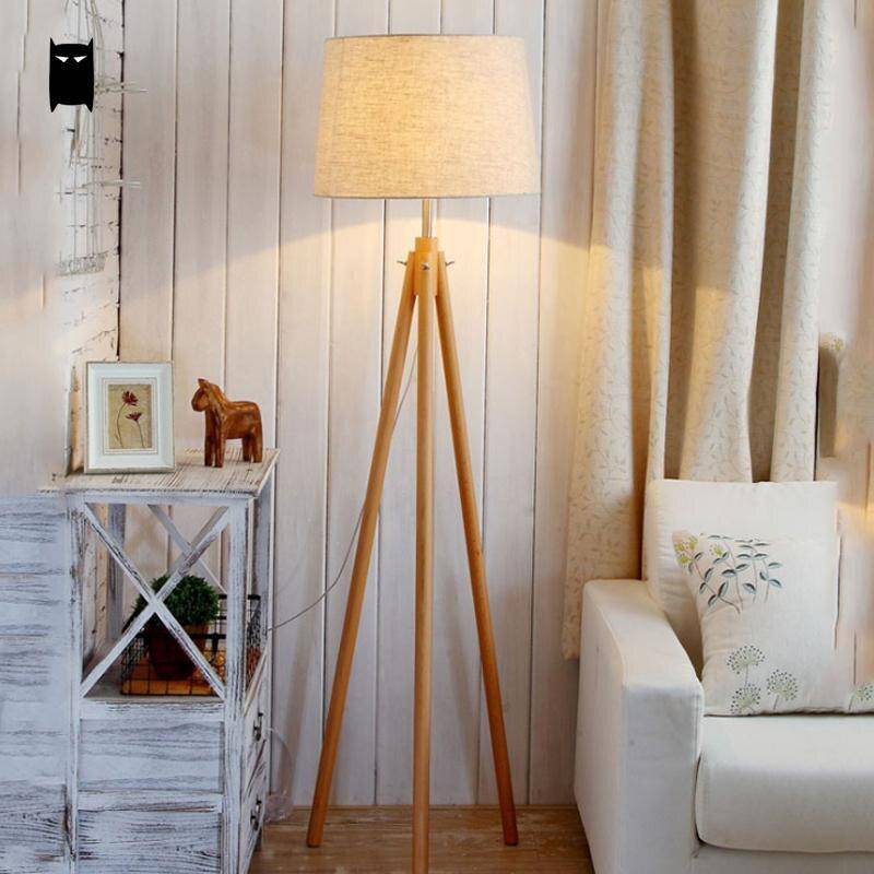 Lampadaire — Trépied en bois scandinave