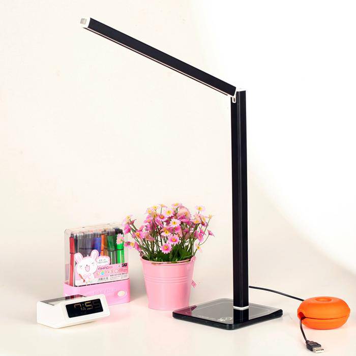 Lampe de bureau LED de couleur à USB