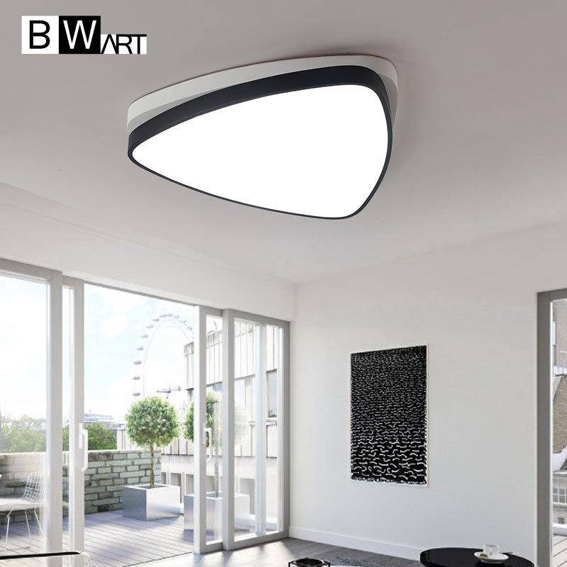 Plafonnier LED triangle arrondi bicolore Bwart Iris Aubade en Triangle - Géométrie & Élégance Visuelle